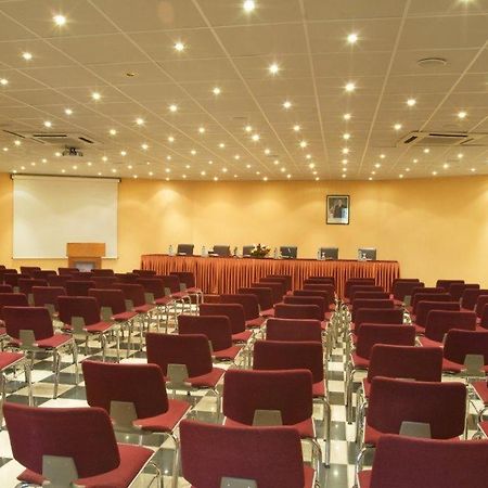Eden Airport Hotell El Kerma Exteriör bild