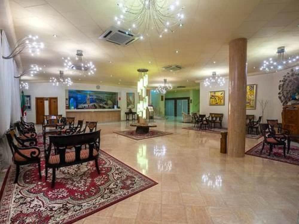 Eden Airport Hotell El Kerma Exteriör bild