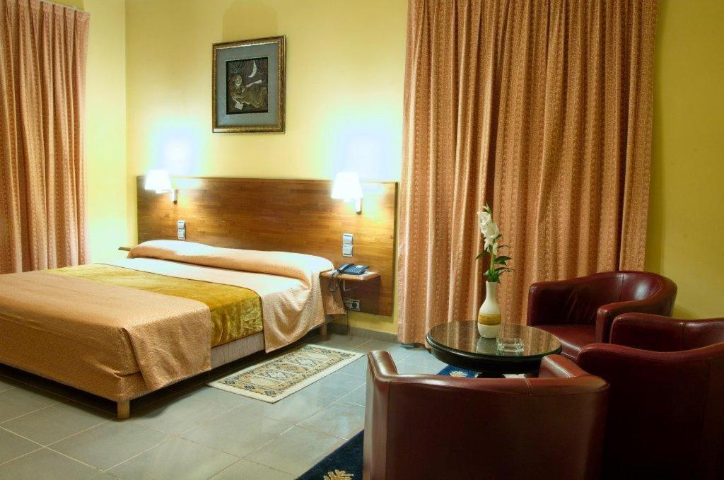 Eden Airport Hotell El Kerma Rum bild